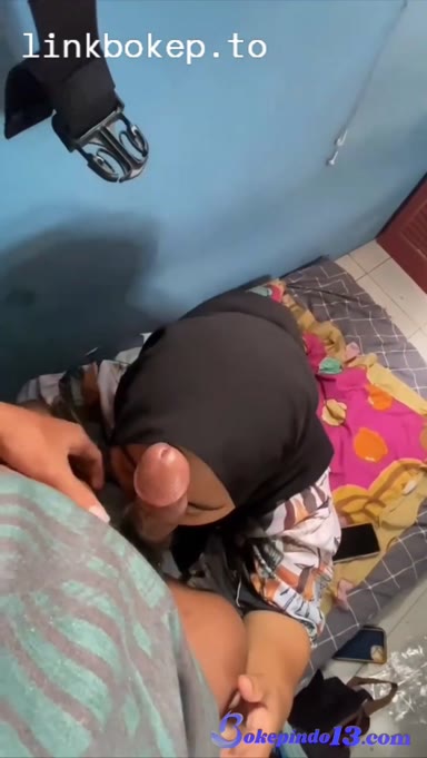 Abg hijab dipaksa ngewe demi uang